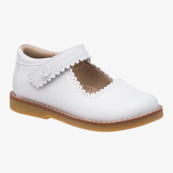 Elephantito White Mary Jane, size 10, includes box
